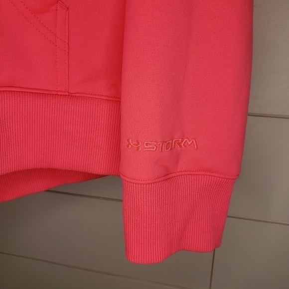 Under Armour UA Storm Neon Pink Semi-Fitted Hoodie Medium - Picture 3 of 5